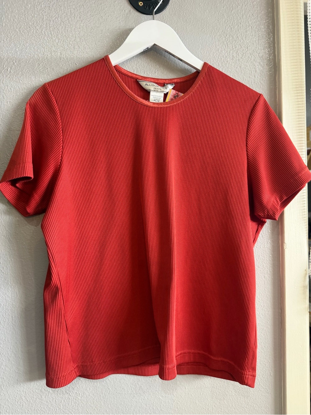 Allison Daley Coral-Red Short Sleeve Ribbed Tee - Picture 1 of 3